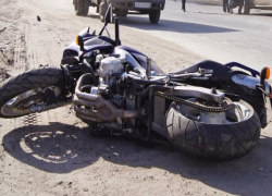 Свидетелей страшной аварии с мотоциклистом разыскивают в Ессентуках