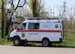 82-летний пенсионер на Ставрополье не смог самостоятельно слезть с крыши