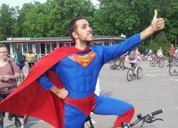 Бэтмены, Супермены и русские красавицы проедут на велосипедах по Ставрополю