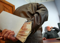 Надзорники задержали ставропольца за взятку «во имя спасения транспорта»