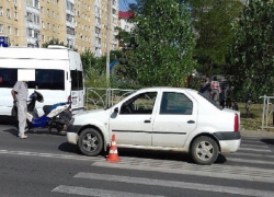 75-летний пенсионер на "Рено" сбил девушку на пешеходном переходе в Ставрополе
