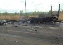 Последствия взрыва КамАЗа с химикатами: дома без крыш и несколько пострадавших