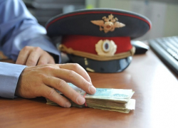 Сотрудник уголовного розыска МВД на транспорте в Минводах попался на взятке в полмиллиона рублей