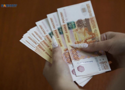 Мошенники вынудили школьницу из Ставрополья передать доступ к банковскому приложению мамы