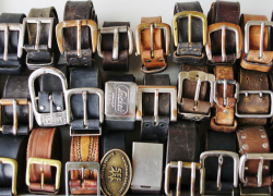 Жительница Пятигорска торговала контрафактными ремнями