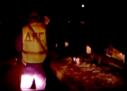 Пытавшийся спастись бегством пьяный угонщик попал на видео на Ставрополье