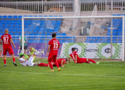 Круг претендентов на «серебро» сужается: подводим итоги 12 тура футбольного первенства во 2 лиге