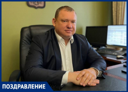 Любитель тыкв и разбираться в ситуации: глава Предгорного округа Николай Бондаренко отмечает день рождения