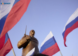 Сильный ветер и тепло до +15 градусов подарит ставропольцам погода в День народного единства