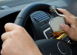 На Ставрополье пьяный водитель набросился на инспектора ГАИ при задержании