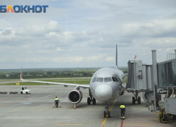 В Минводах экстренно приземлился Boeing с сотнями пассажиров из-за проблем с герметизацией