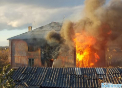 Пьяная жительница Ставрополья сообщила в больницу о пожаре. Ее семья сгорела.