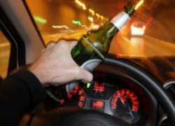 После пьянки мужчина угнал автомобиль спящего друга