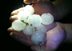 В Железноводске и окрестностях крупный град нанес огромный ущерб