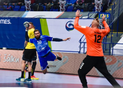 Победа без Радика: россияне одолели литовцев на Евро-2022 без помощи ставропольского гандболиста 