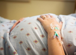 Рожавшая третьего ребенка женщина погибла из-за ошибки акушера в Ставрополе