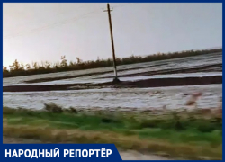 «Фигачит просто знатно»: жители станицы Александрийской поделились жуткими кадрами наводнения
