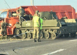 Суровое ДТП по-ставропольски: военный танк въехал в "КамАЗ" под Старомарьевкой