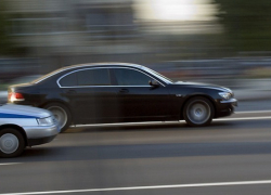 Погоня за нарушителем закончилась стрельбой и аварией на Ставрополье 