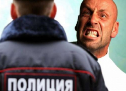 Несговорчивый водитель покусал сотрудника ГИБДД на Ставрополье 