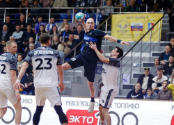 Жребий выбрал «Красно-синюю армию»: в 1/4 финала гандбольного Кубка «Виктор» сразится с ЦСКА