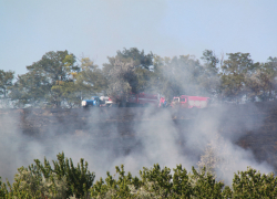 Пшеничное поле загорелось около Пятигорска