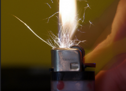 Школьник из Ессентуков погиб от газа из зажигалки