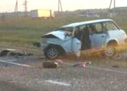 Два человека погибли в жестком столкновении "Приоры" и "четверки" на Ставрополье 