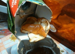 Гнилые фрукты нашел в коробке с соком житель Железноводска