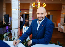 Нажился на контракте за 77 миллионов и покинул Ставрополье: задержали депутата поселения под Петербургом