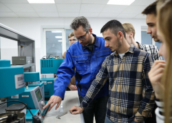 Сварщики против работников офисов: Ставрополье захватывает новая зарплатная реальность