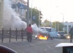В центре Ставрополя горел автомобиль