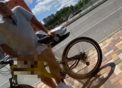 Онаниста заметили на одной из остановок в Ставрополе 