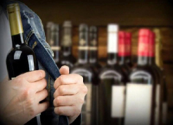 Ставропольчанин подозревается в краже алкоголя и техники на 160 тысяч рублей