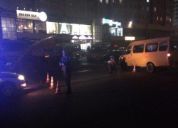 Байкер попал в реанимацию после столкновения с маршруткой в Ставрополе