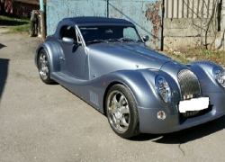 Эксклюзивный спорткар выполненный в ретростиле почти за 10 миллионов рублей продают на Ставрополье