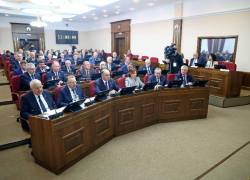В думе Ставрополья восьмого созыва сформировали составы комитетов: кто за что будет отвечать следующие пять лет