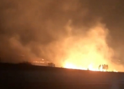 Горящие под Ставрополем поля попали на видео