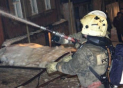 Магазин автомобильных запчастей сгорел в Ставрополе