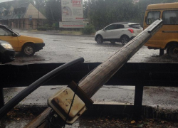 Стихийный ливень с градом задержал рейсы в аэропорту Минвод