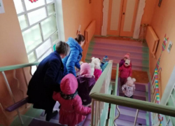 Воспитанников детсада Минеральных Вод эвакуировали из-за жалоб на удушье