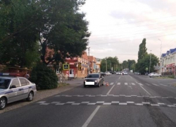 12-летнюю школьницу сбил на "зебре" водитель "Хендэ" - девочка в больнице