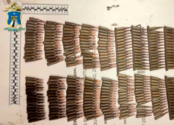 Пенсионер из Ставрополья прятал в станичном гараже боевой арсенал из тысяч патронов