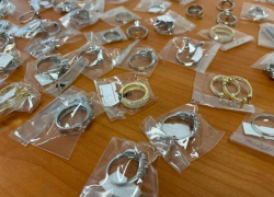 Bvlgari и Cartier пыталась провезти девушка через минераловодскую таможню