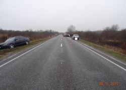 Четыре человека пострадали в серьезном ДТП с отечественными легковушками на Ставрополье