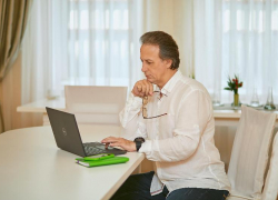 Сим-карты МегаФона появились в МФЦ Ленинградской области