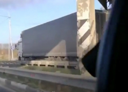 «Будет огромная пробка»: фура и «семерка» попали в ДТП на выезде из Ставрополя 