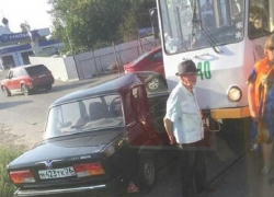 Пожилой водитель устроил ДТП с участием трамвая в Пятигорске 