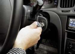 С улицы Пятигорска угнали автомобиль