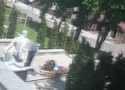 Житель Ставрополья пойдет под суд за осквернение памятника защитникам Отечества
